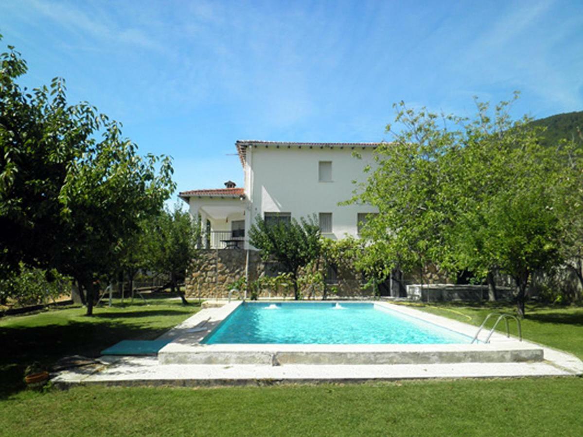 aMatalasviñas Piedralaves Exterior foto